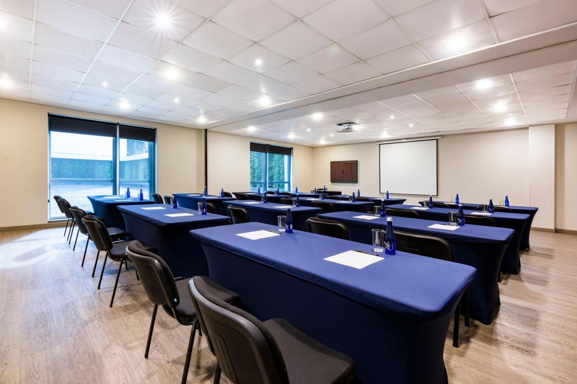 酒店 Express By Marriott Colombia 4*